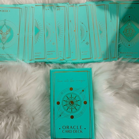 Oracle Deck - Picture 2 of 3